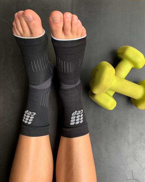 Unisex CEP Plantar Fasciitis Relief Sleeve II - Support for Foot Pain