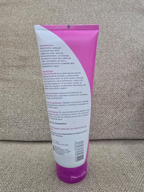 Laboratorios Sued, S.R.L 200 ml 3.5 Lactoval Teen Intimate Wash for Teens pH Balanced Feminine Cleanser Gentle Daily
