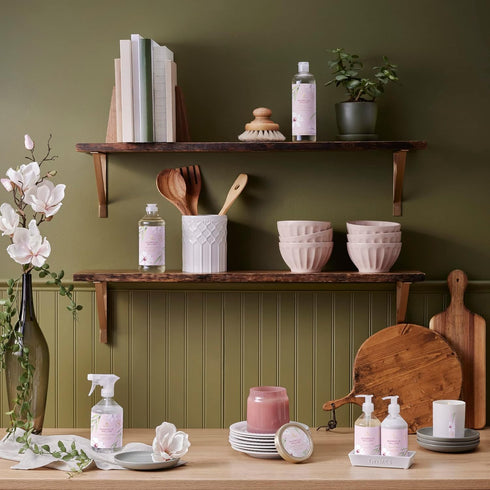 Thymes Countertop Spray: Magnolia Willow, 16.5 Fl Oz.