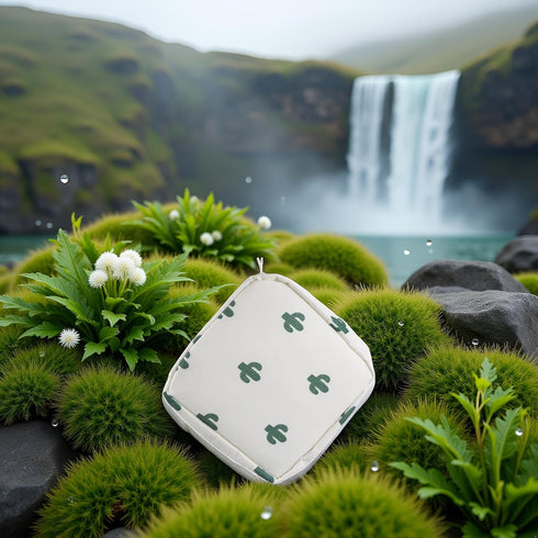Rosojodg 1Pc Green Cactus Sanitary Napkin Storage Bag with Colorful Print Design Portable Zipper Menstrual Pad Bag