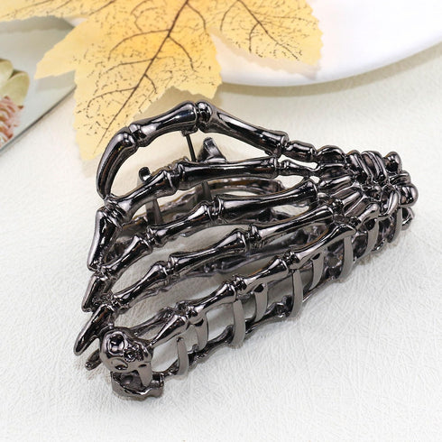 Metal Skull Hand Hair Clip, 1 Pcs Gunmetal Hair Claw Clip for Thin Hair, Punk & Y2K Style