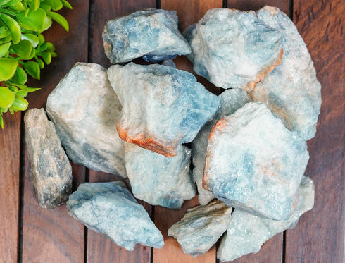 Crocon 1LB Aquamarine Rough Bulk Natural Stone - Raw Gemstone for Tumbling, Cabbing, and Crystal Healing