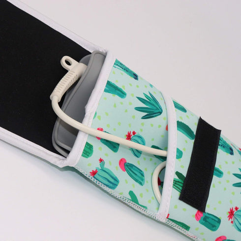 Heat Resistant Travel Hair Curler Flat Iron Pouch and Silicone Mat Set (Cactus)