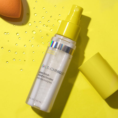 Real Techniques Sponge+ Makeup Setting Spray for Face, Hydrating with Vitamin C + Electrolytes, 2 fl oz Spray Bottle