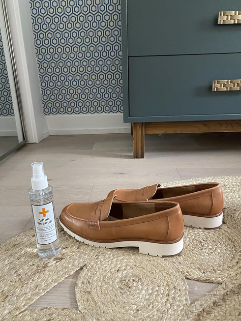 Boot Rescue Shoe Freshener, 6 Fl Oz/170mL, Naturally Eliminates Odor & Refreshes Shoes, Boots & Gym Bags