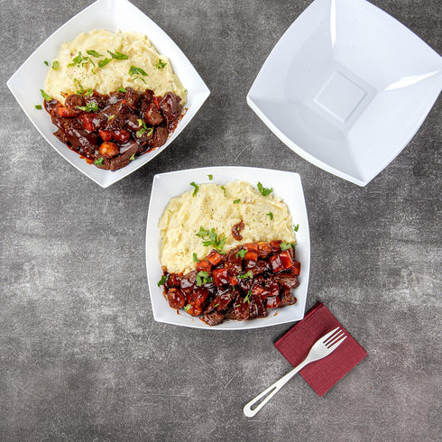 Restaurantware 64 Ounce Moderna Fancy Plastic Bowls - 10 Square Disposable Salad Bowls for Warm and Cold Foods