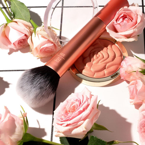 Real Techniques Ultra Plush Powder Makeup Brush - Large, Fluffy, Vegan, for Setting Powder & Blush