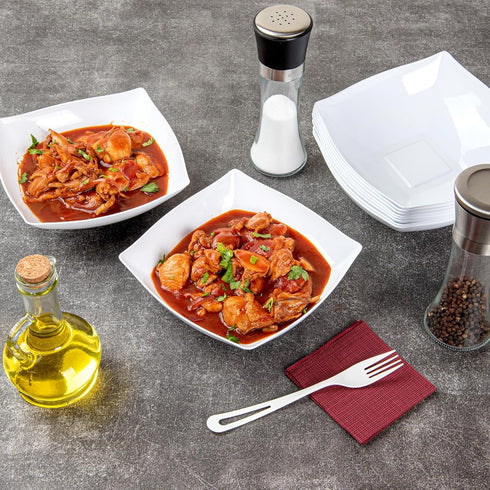 Restaurantware Moderna 32 Ounce Fancy Plastic Bowls, 10 Square Disposable Salad Bowls for Warm and Cold Foods