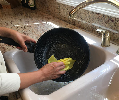 idée No Mildew, Non-Scratch Disposable Scouring Sheets (60 Sheets/Roll) for Dish-Washing, Cleaning, PW01Y, Yellow