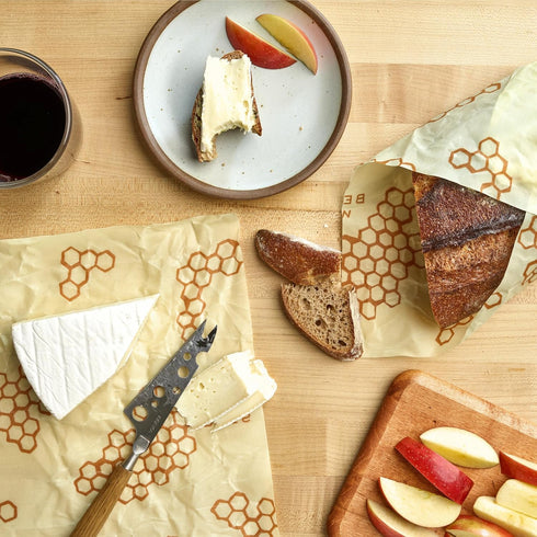 Bee's Wrap Reusable Beeswax Wraps for Food - Honeycomb Bread Wrap, Eco-Friendly Storage Bags