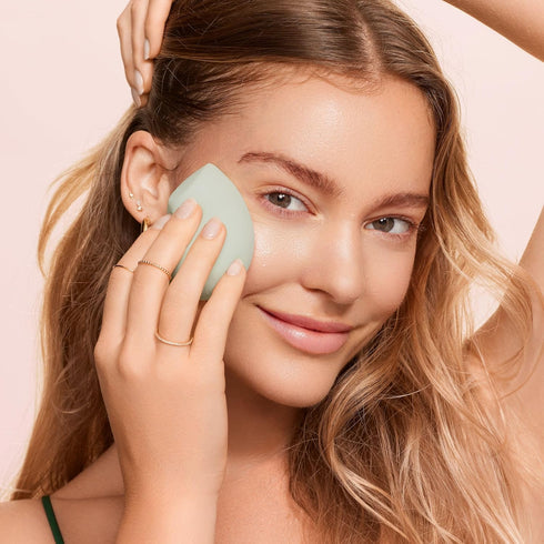 EcoTools Blurring Blender Makeup Sponge for Liquid & Cream Foundation, Eco-Friendly & Vegan