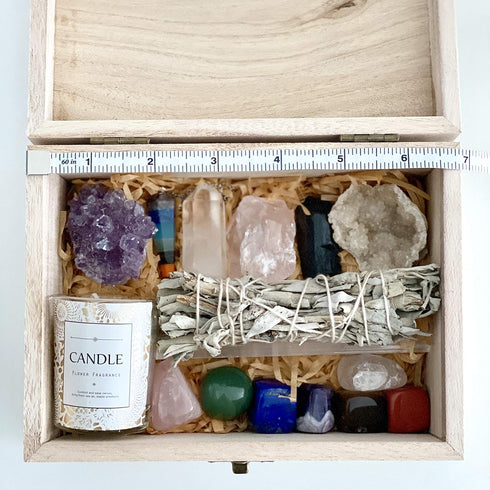 Set Healing Crystals Kit - Chakra Stones Crystal Starter | Sage Smudge Kit and Relaxation Candle | Protection +