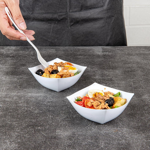 Restaurantware Moderna 8 Ounce Fancy Plastic Bowls, 10 Durable Heavy-duty White Disposable Salad Bowls