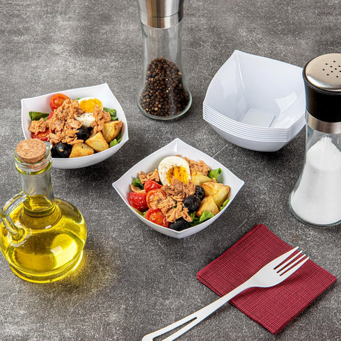 Restaurantware Moderna 8 Ounce Fancy Plastic Bowls, 10 Durable Heavy-duty White Disposable Salad Bowls