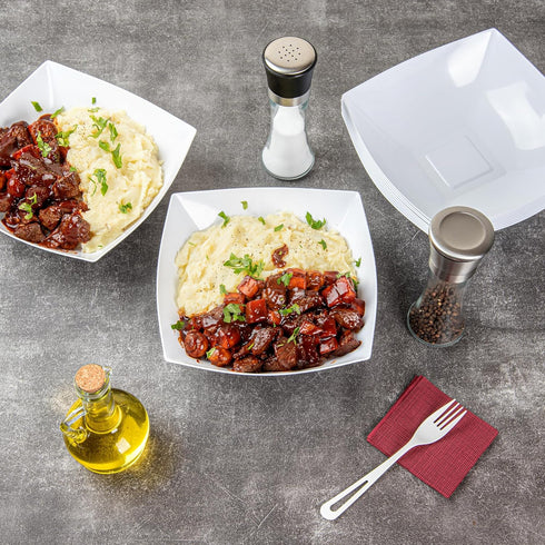 Restaurantware 64 Ounce Moderna Fancy Plastic Bowls - 10 Square Disposable Salad Bowls for Warm and Cold Foods
