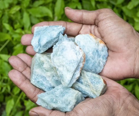 Crocon 1LB Aquamarine Rough Bulk Natural Stone - Raw Gemstone for Tumbling, Cabbing, and Crystal Healing