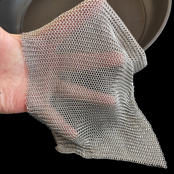 Cast Iron Scrubber, 4''x4'' 316L Stainless Steel Fine Mesh Scraper for Pre-Seasoned Pot, Dutch Oven, Skillet
