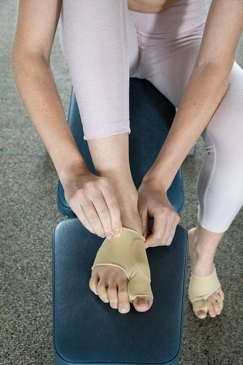RiptGear Bunion Corrector (1 Pair) - Toe Straightener for Women and Men, Bunion Relief, Toe Separator (Large)